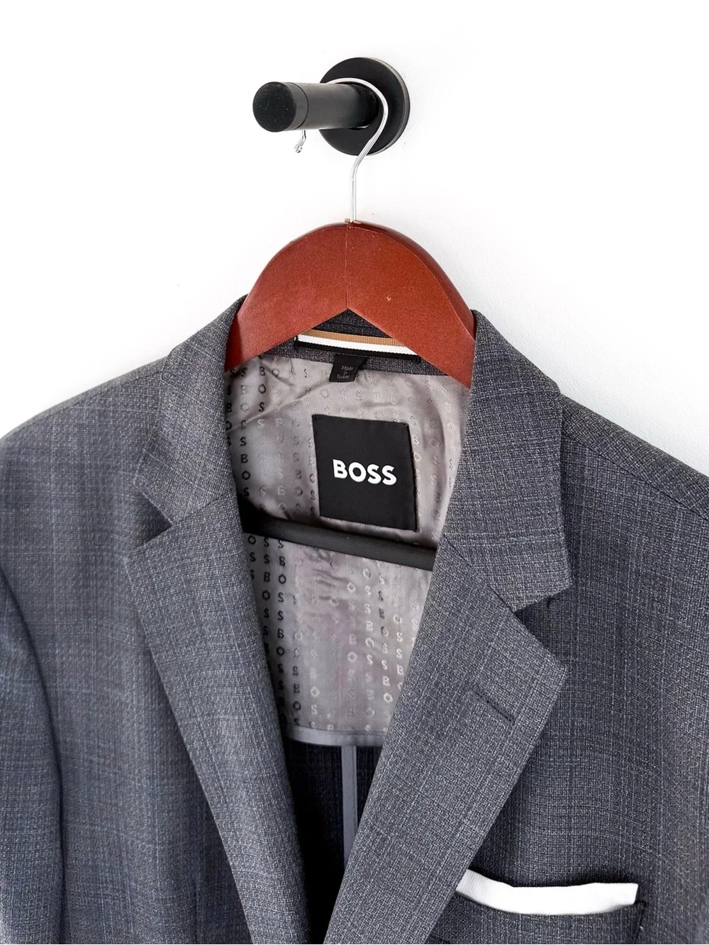 NWT New BOSS Men’s Gray Plaid Blazer Italian Wool Holy-Allee 3 Sport Coat
